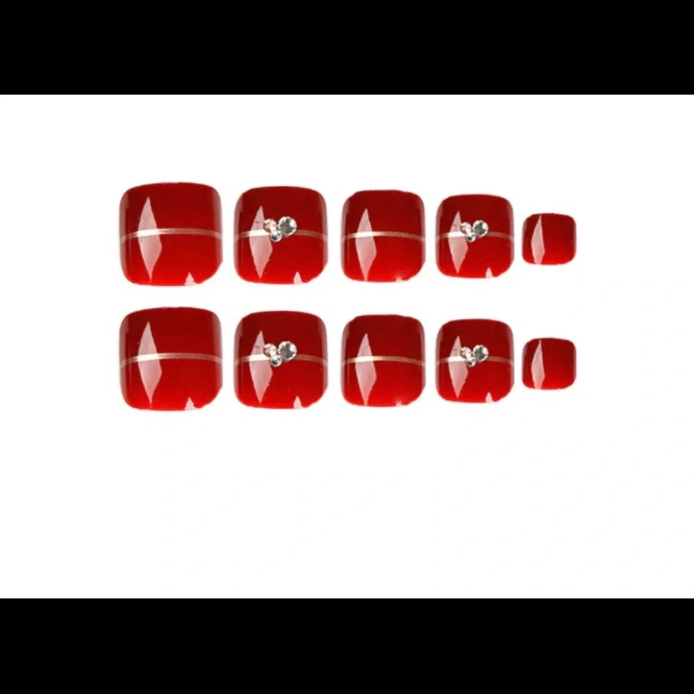 GOLD LINE RHINESTONE WINE RED FOOT NAILS ART